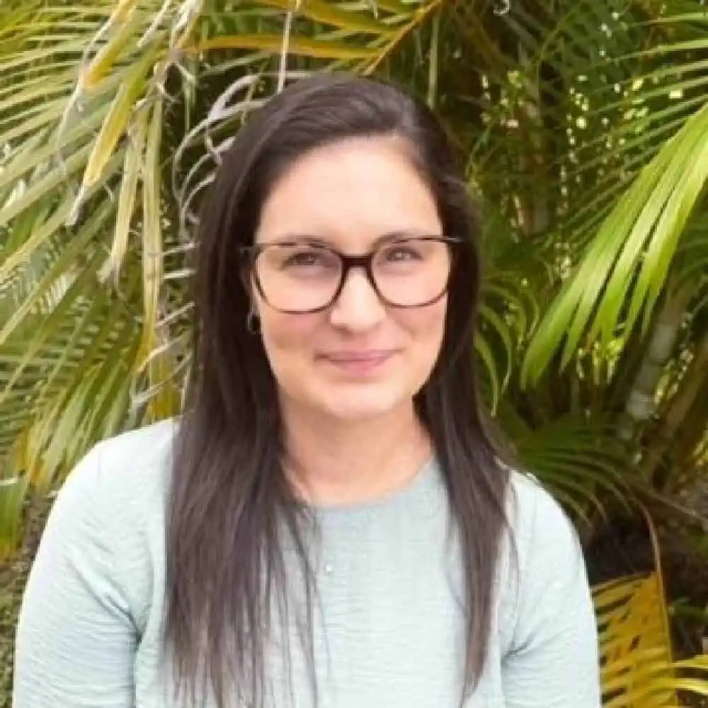 Casie L - Therapy Pro